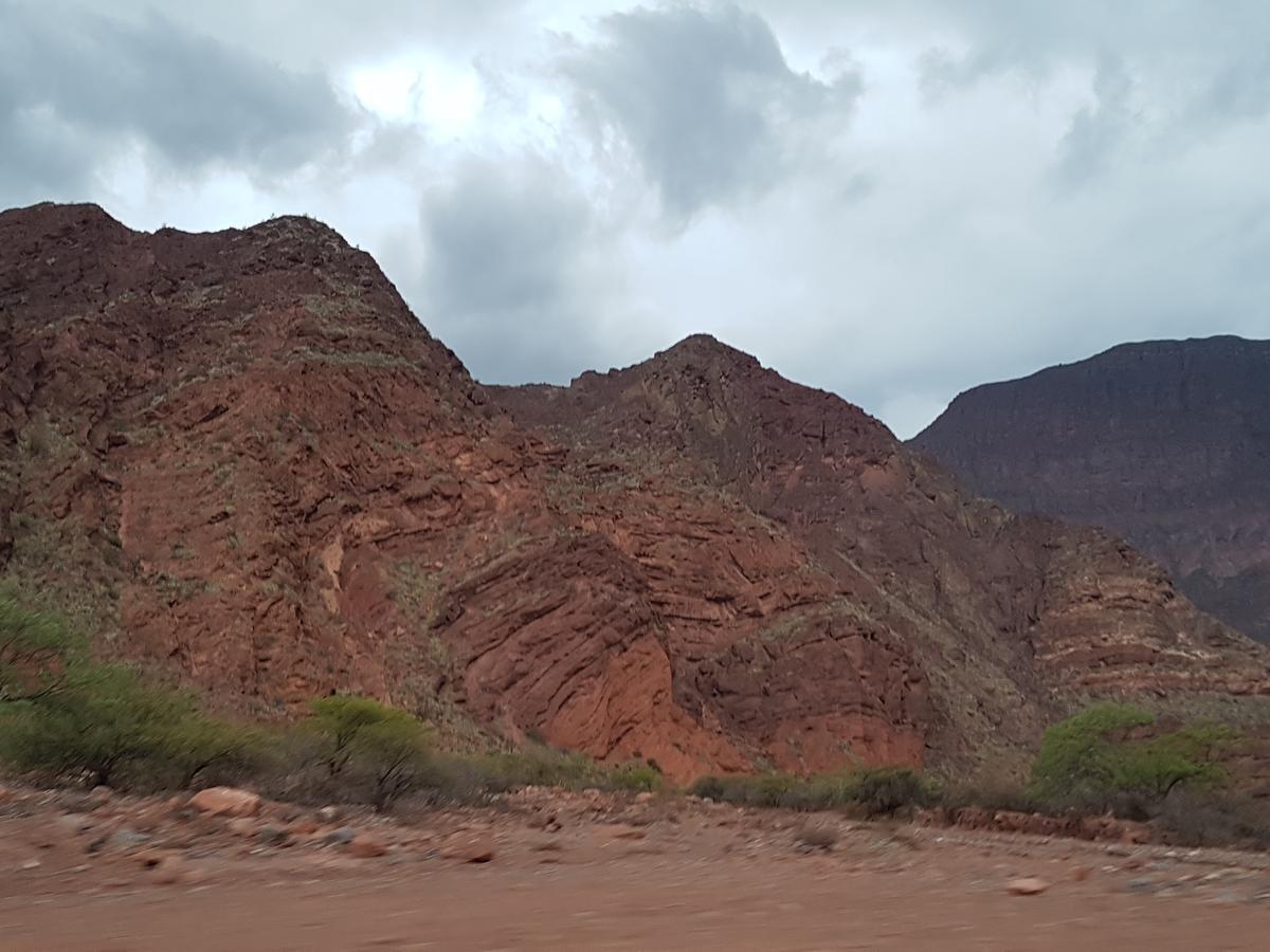 Отель Kusisa Сальта Экстерьер фото